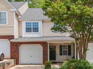 5966 Prescott Ct, Charlotte, NC 28269