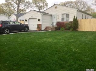 211 Avenue A, Ronkonkoma, NY 11779