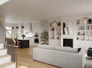 43 Elm St, Charlestown, MA 02129