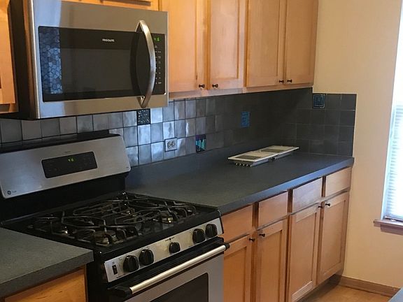 5th image of 7852 S Eggleston Ave #2