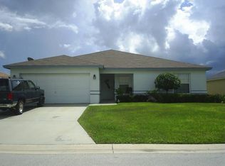 7133 Summit Dr, Winter Haven, FL 33884