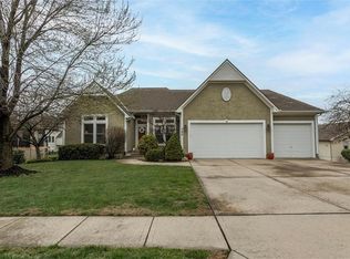 700 SW Winterstar Dr, Lees Summit, MO 64081