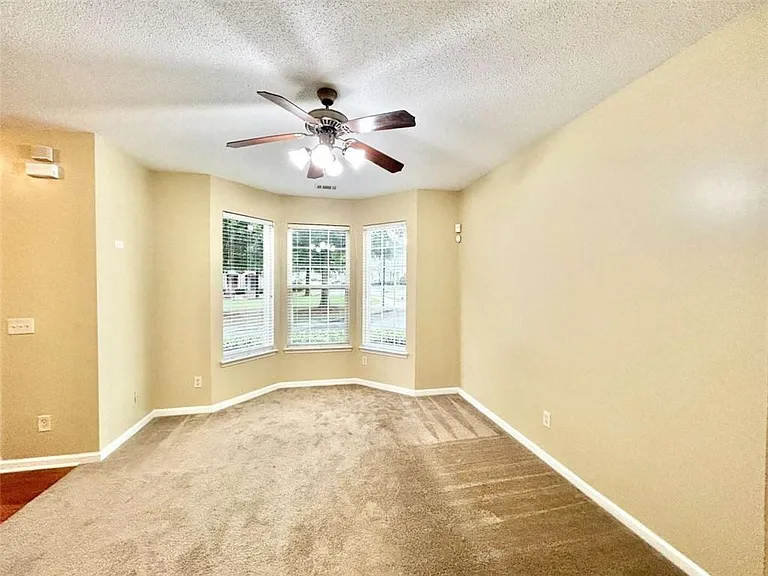 5400 Festival Ave — Photo 3