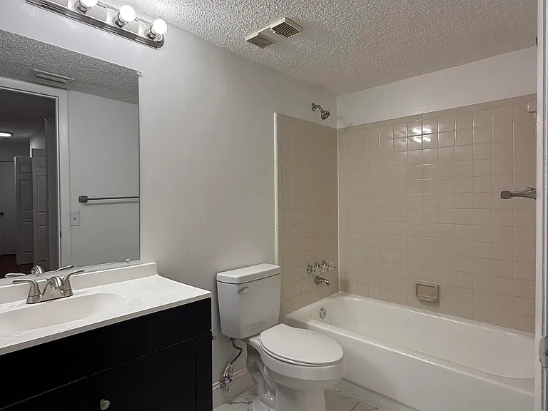 4341 W McNab Rd #22 — Photo 17