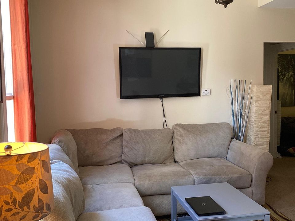 1st image of 237 E 9th St #12