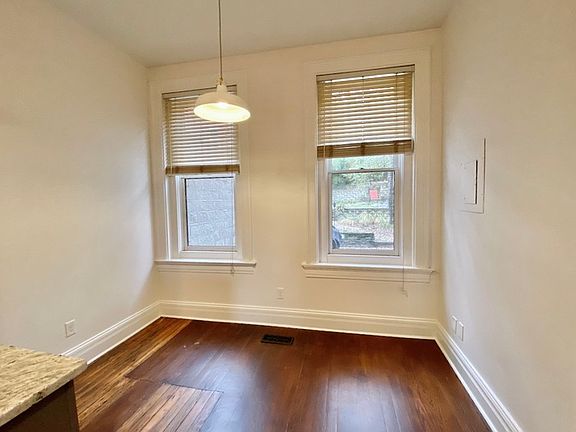 2nd image of 320 Mulberry St