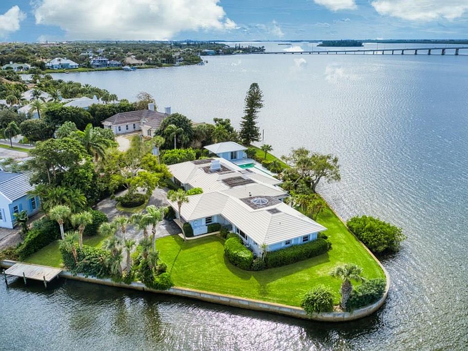 1st image of 500 River Dr