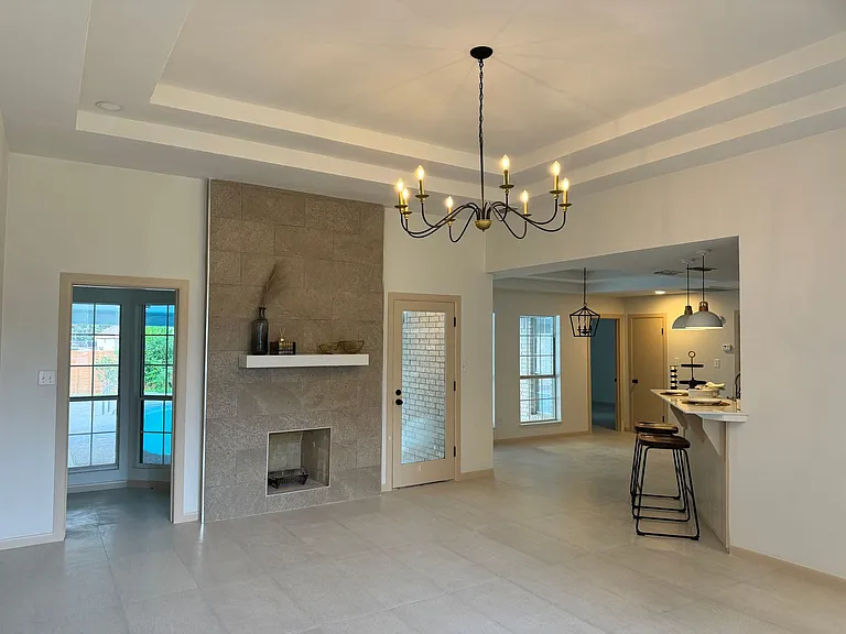1703 Terrace Dr — Photo 5
