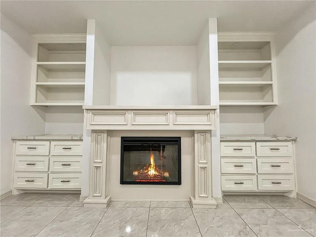 3 bed, 2.5 bath, 1440 sqft, $2,190 — Photo 3