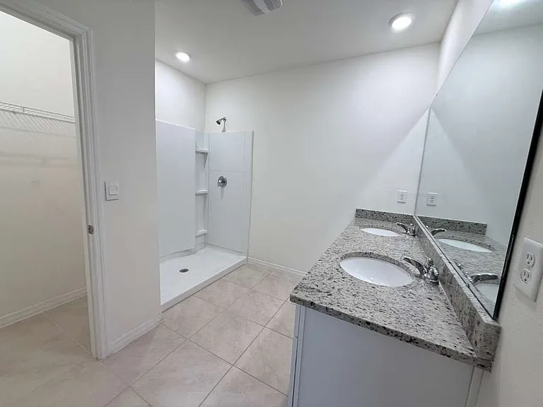 1344 Sugarwood St — Photo 10