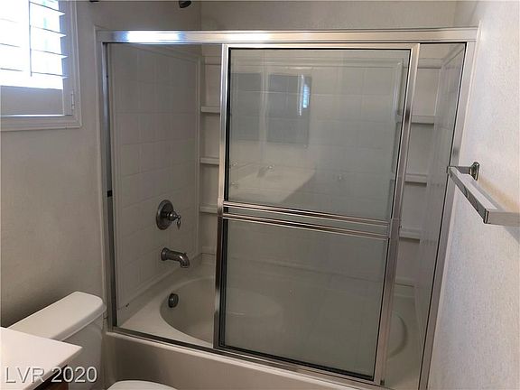 5th image of 7586 Garden Galley St