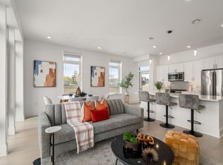 93 Fawcett St #412, Cambridge, MA 02138