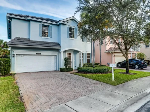 2200 SW 16th Ter, Fort Lauderdale, FL 33315