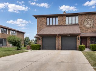 1354 W Byron Ave APT B, Addison, IL 60101