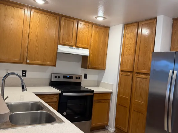 1040 S Indio Ct, Pahrump, NV 89048