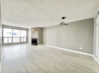 126 Bell Farm Rd #414, Barrie, ON L4M6J3