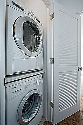 Sold by HF International Realty Ltd | media 17