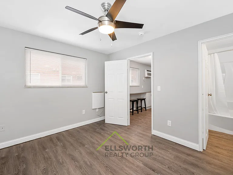 2216 Lawn Ave — Photo 7
