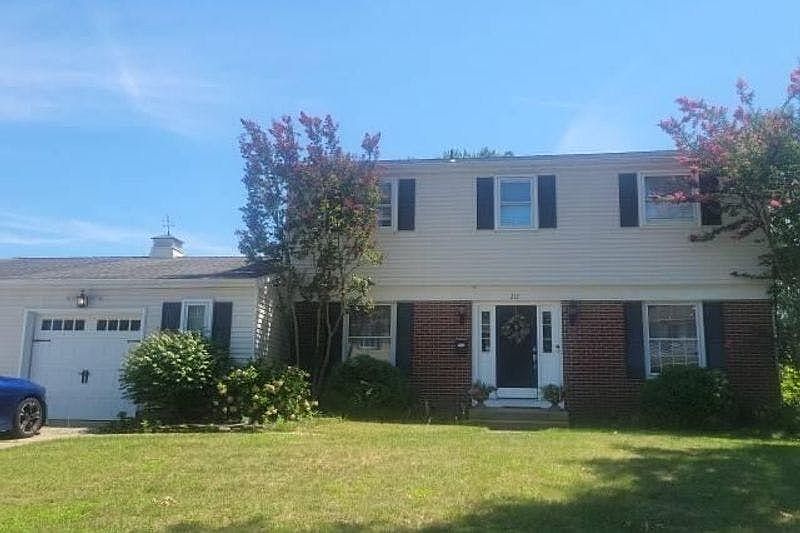 1st image of 212 Alfred Ave