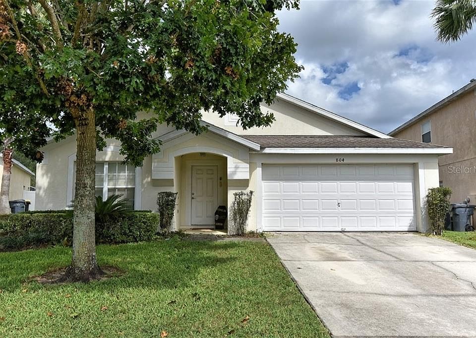 1st image of 804 Bloomingdale Dr