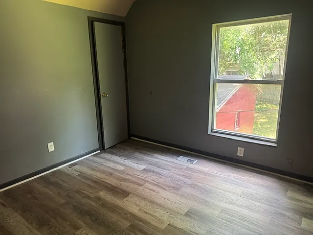 1531 Andrews St — Photo 9