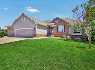 1608 Aspen Creek Dr, Andover, KS 67002