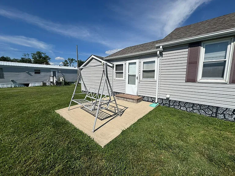 619 S Independence St — Photo 14