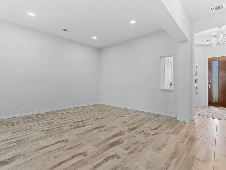 1801 Baleric Dr — Photo 8