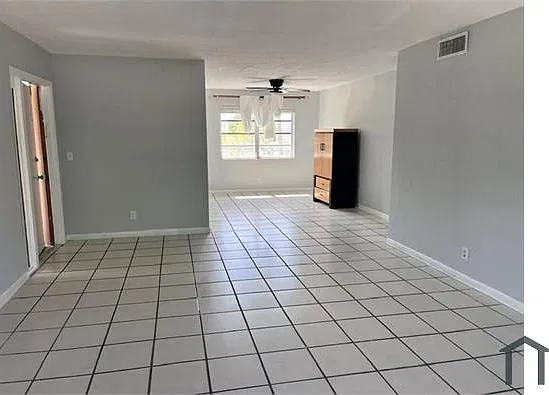 2 bed, 1050 sqft, $2,695 — Photo 1