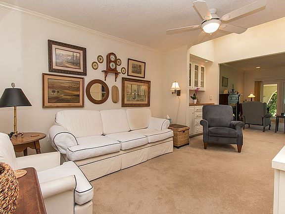 4th image of 1598 Red Hill North Dr