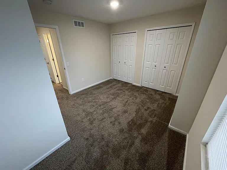 4757 Ledgewood Dr #5C — Photo 8