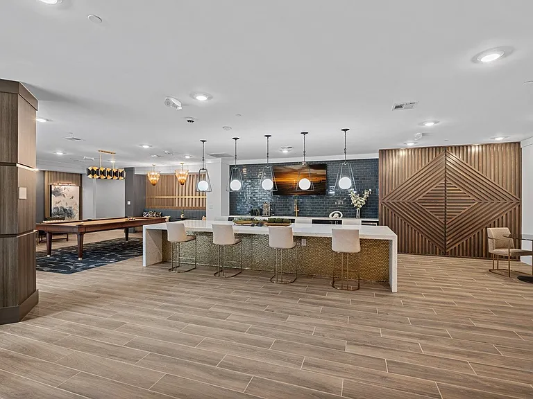 Meridian Cary — Photo 19