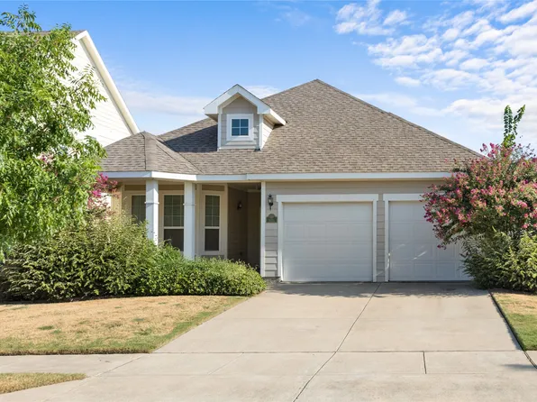 9021 Benevolent Ct, Aubrey, TX 76227