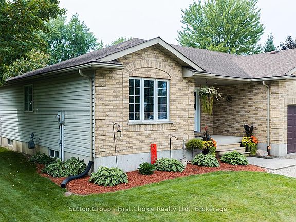 3rd image of 56 Huron Rd