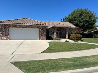 1034 Pillar Ct, Lemoore, CA 93245