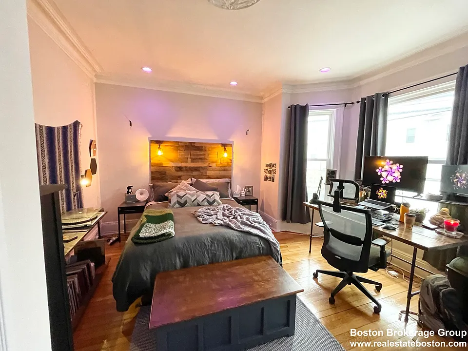 22 Parker Hill Ave #1