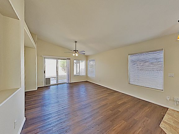 4th image of 9242 W Brown St