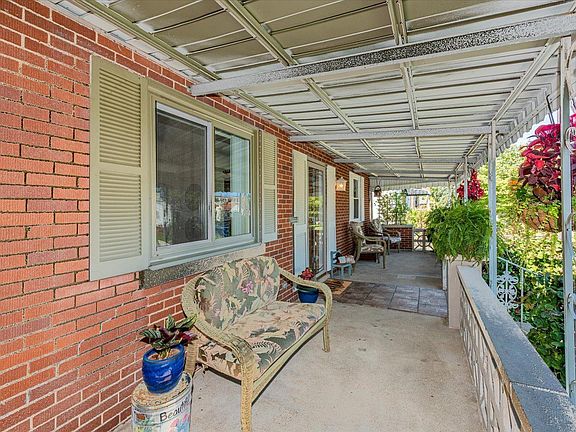 5th image of 3747 Monfort Heights Dr