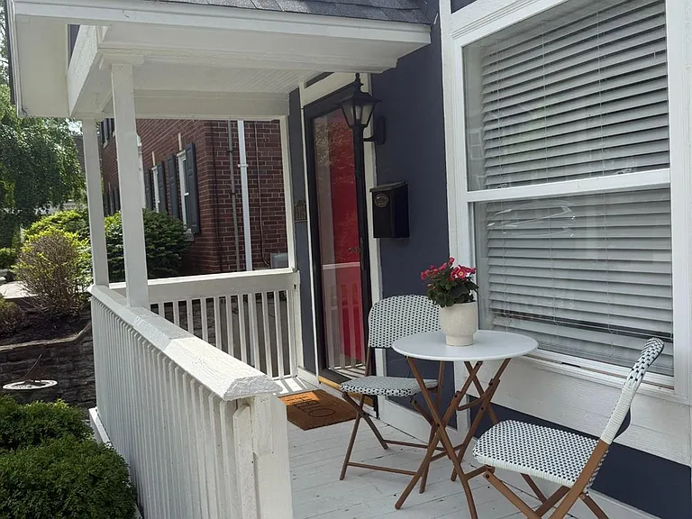 1239 Isis Ave — Photo 3