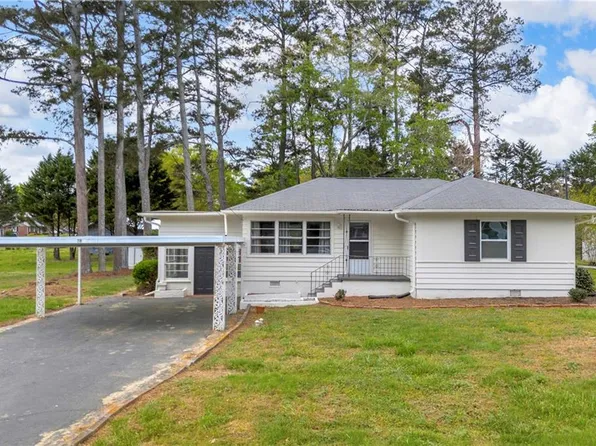 58 Andrew Jackson St, Commerce, GA 30529