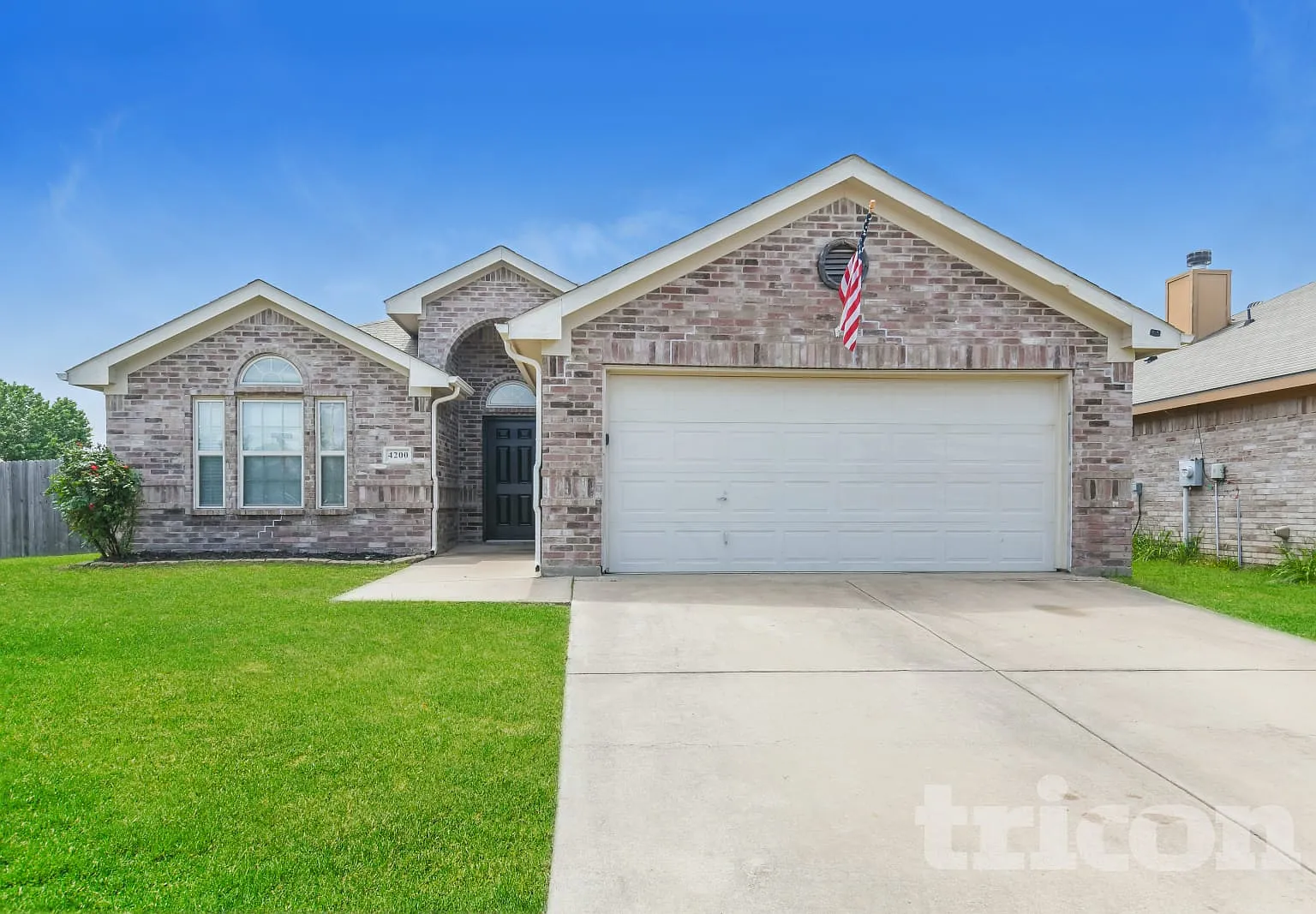 4200 Agate Drive Granbury TX — Photo 1