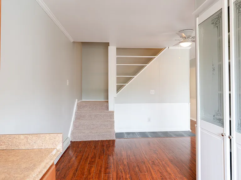 Capital View Townhomes — Photo 8