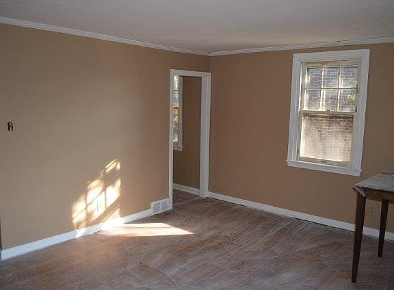 5th image of 3830 Berkley Ave