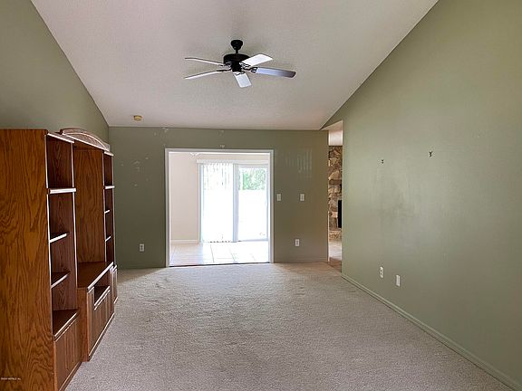 3rd image of 3749 Arrowhead Dr