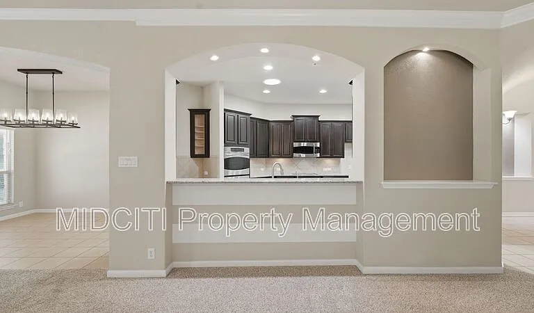 842 Santa Cruz — Photo 18