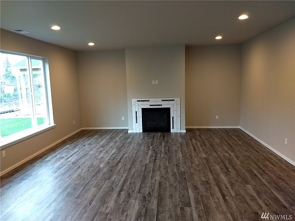 4th image of 7908 22nd Avenue Ct E