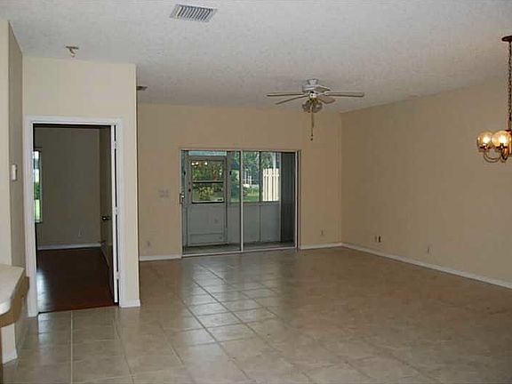 2nd image of 1027 SW 42nd Ave