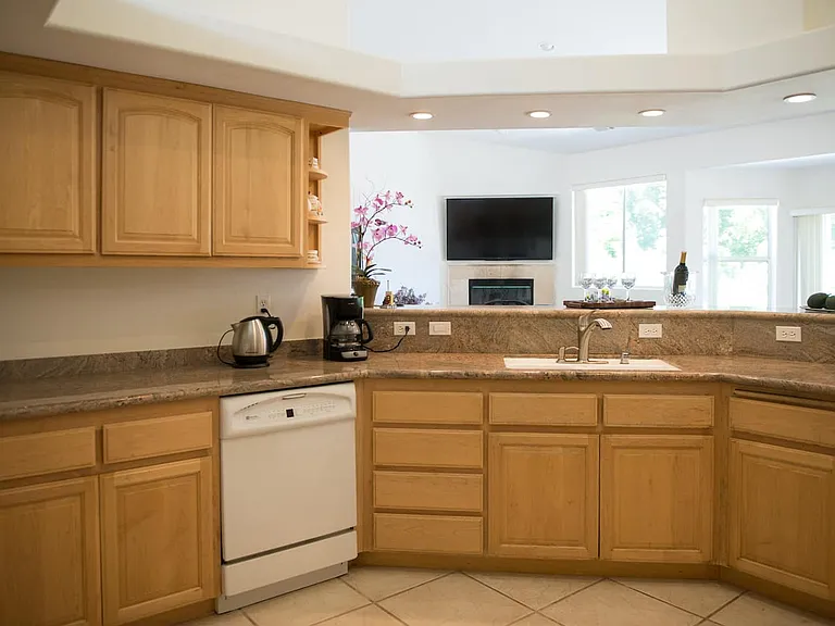 29281 Lawrence Welk Ln — Photo 7