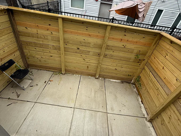2040 N Darien St — Photo 23