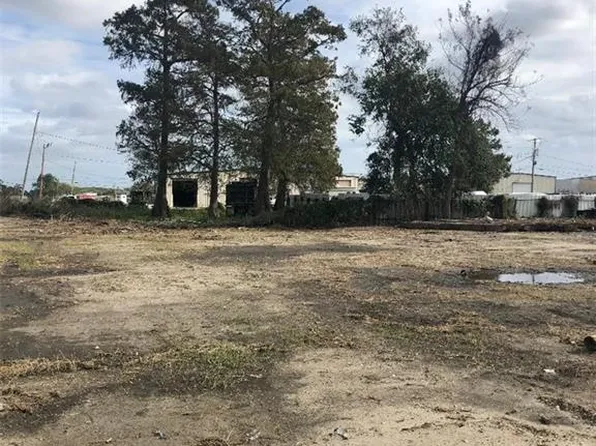 2417 Sharon St, Kenner, LA 70062